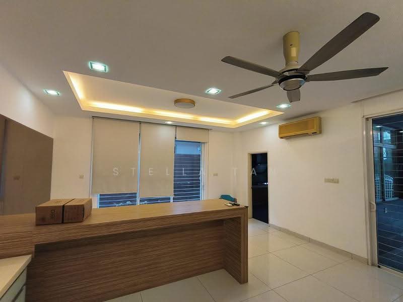 Rumah Berkembar untuk Disewa di Setia Damai (Setia Alam) - Stella Tan - Living Room - PropertyGuru.com.my