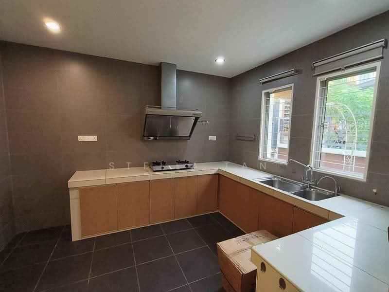 Rumah Berkembar untuk Disewa di Setia Damai (Setia Alam) - Stella Tan - Kitchen - PropertyGuru.com.my