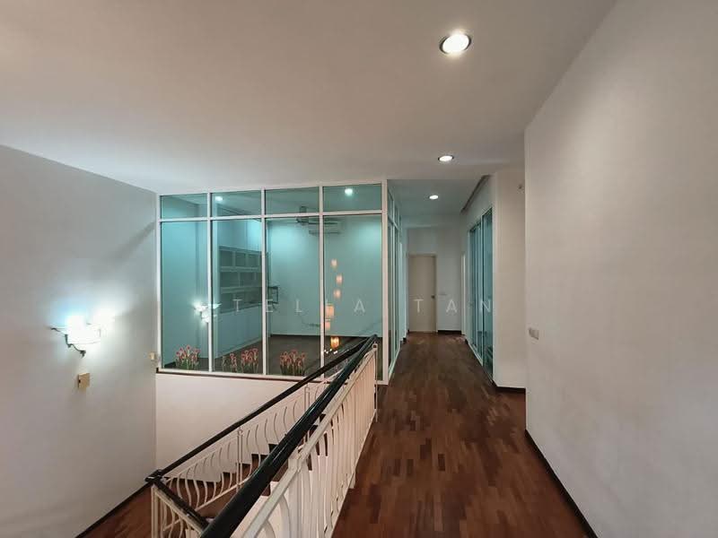 Rumah Berkembar untuk Disewa di Setia Damai (Setia Alam) - Stella Tan - Corridor - PropertyGuru.com.my
