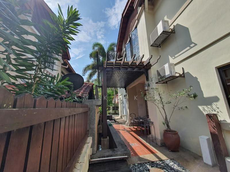 Rumah Berkembar untuk Dijual di Alam Damai (Cheras) - Yumiko Kew - Exterior - PropertyGuru.com.my
