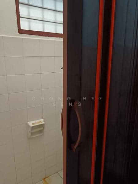 Flat for Rent at Desa Satu - Chong Hee Seng - Bathroom - PropertyGuru.com.my