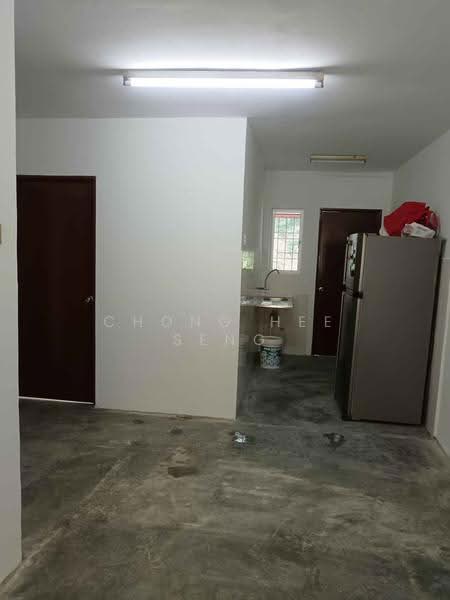 Flat for Rent at Desa Satu - Chong Hee Seng - Kitchen - PropertyGuru.com.my