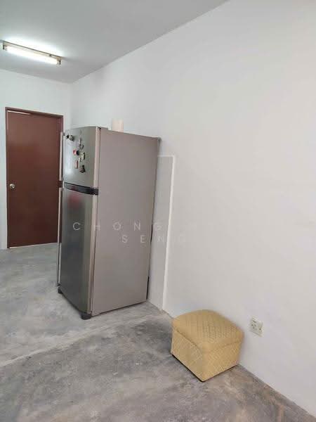Flat for Rent at Desa Satu - Chong Hee Seng - Kitchen - PropertyGuru.com.my