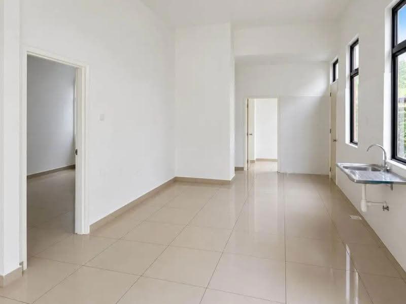 Cluster House for Sale in Bandar Cemerlang (Ulu Tiram) - Desmond Yap - Interior - PropertyGuru.com.my