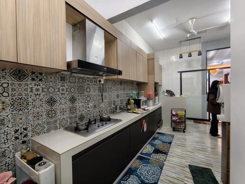 2-storey Terraced House for Sale in Taman Perling (Perling) - Grace Ng - Kitchen - PropertyGuru.com.my