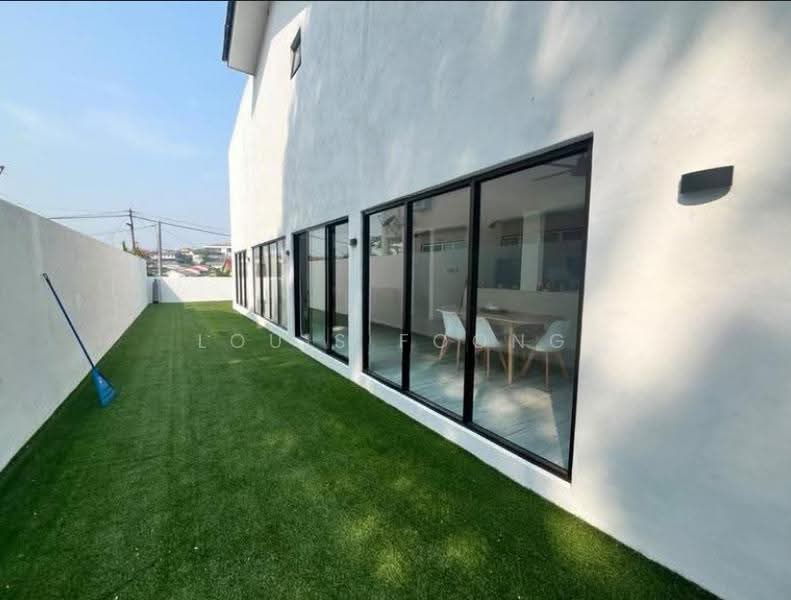 Semi-Detached House for Rent in Taman Overseas Union (Taman Oug) (Jalan Klang Lama (Old Klang Road)) - Louis Foong - Exterior - PropertyGuru.com.my