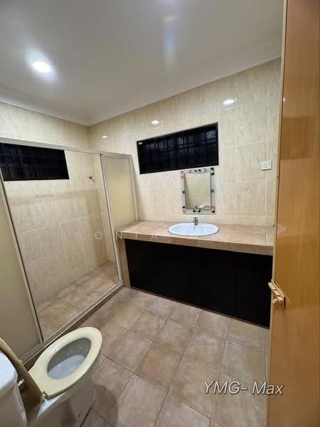 Rumah Teres 2-Tingkat untuk Dijual di Klang (Selangor) - Sonia Soh - Bathroom - PropertyGuru.com.my