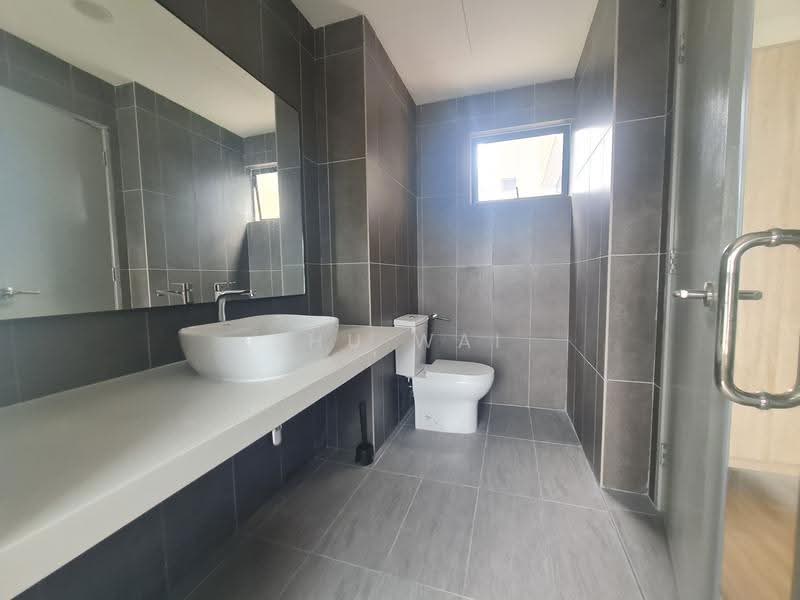 Kediaman Servis untuk Disewa di Astoria Ampang - Shu Wai - Bathroom - PropertyGuru.com.my