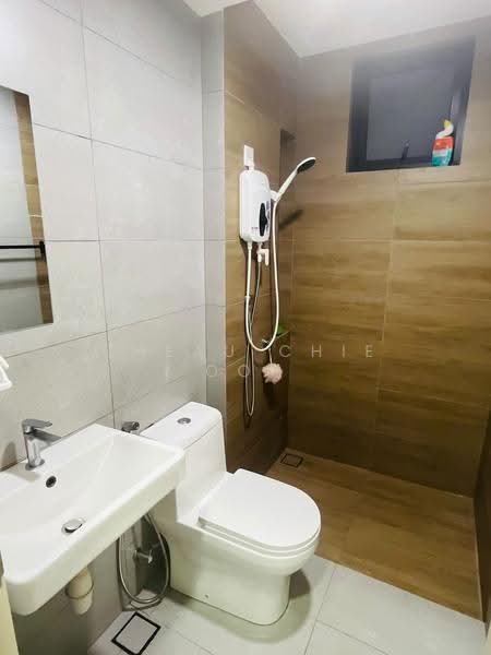 Kediaman Servis untuk Disewa di Vivo Executive Apartment - Cheau Chie Ooi - Bathroom - PropertyGuru.com.my