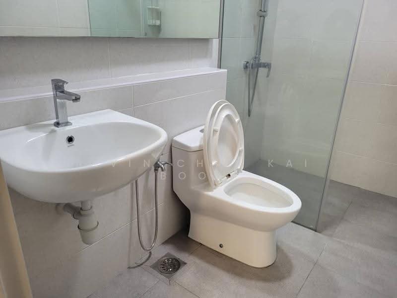 Service Residence for Rent at Parkland Residence - Alvin Chan Kai Boon - Bathroom - PropertyGuru.com.my