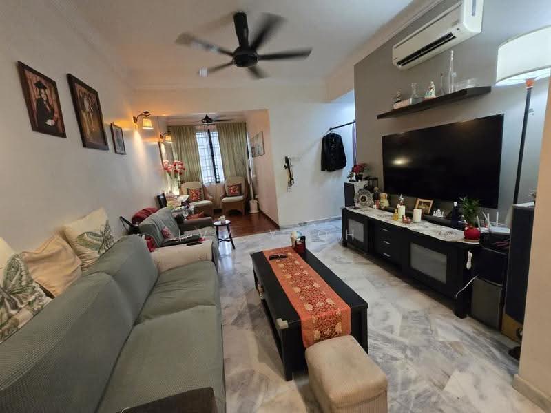 Flat for Sale at Pearl Hill Villa (Mount Evergreen) - Ivy Yeoh - Living Room - PropertyGuru.com.my