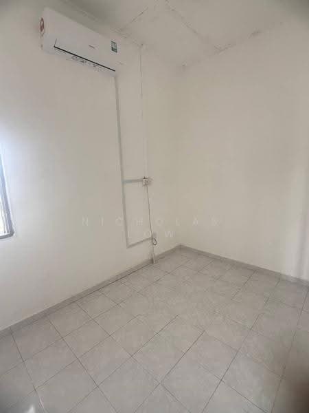Rumah Teres 1-Tingkat untuk Disewa di Taman Johor Jaya (Johor Bahru) - Nicholas Low - PropertyGuru.com.my