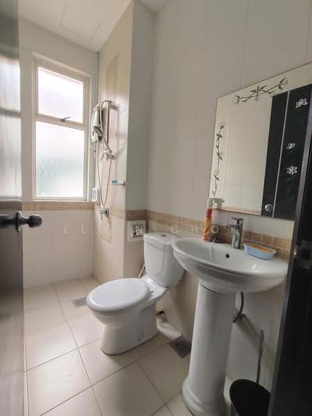 Rumah Berkembar untuk Disewa di Setia Eco Park (Setia Alam) - Elwin Chok - Bathroom - PropertyGuru.com.my