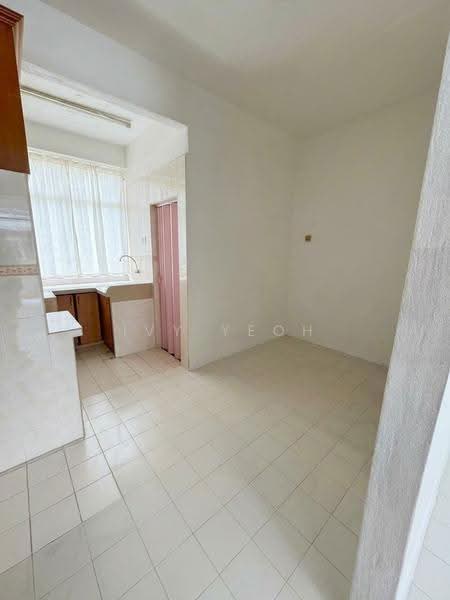 Flat for Sale at Taman Paya Terubong - Ivy Yeoh - Kitchen - PropertyGuru.com.my