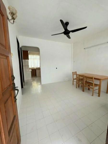 Flat for Sale at Taman Paya Terubong - Ivy Yeoh - Dining Room - PropertyGuru.com.my