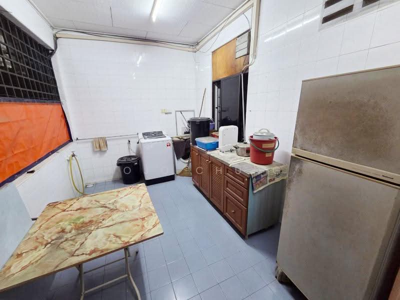 2-storey Terraced House for Rent in Taman Tasek (Johor Bahru) - Jojo Chung - Kitchen - PropertyGuru.com.my