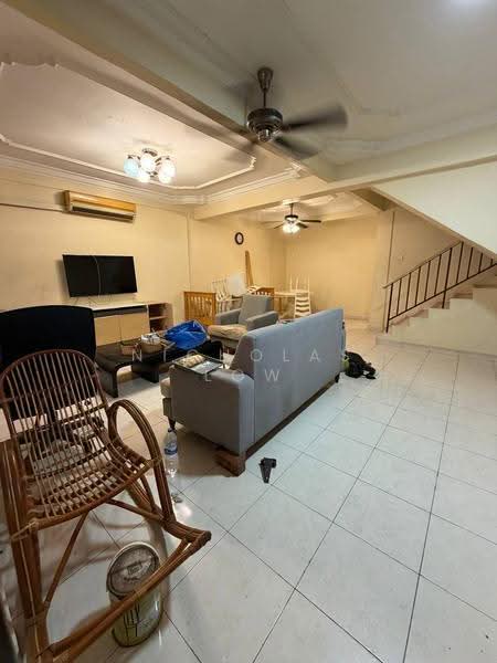2-storey Terraced House for Rent in Taman Putri Kulai (Kulai) - Nicholas Low - Living Room - PropertyGuru.com.my