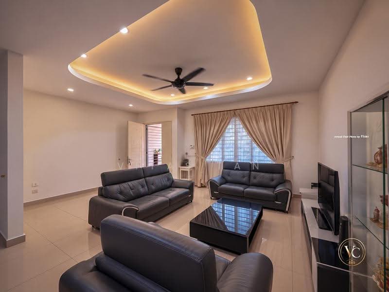 2-storey Terraced House for Sale in Setia Indah 12 (Setia Alam) - Vitas Tan - Living Room - PropertyGuru.com.my