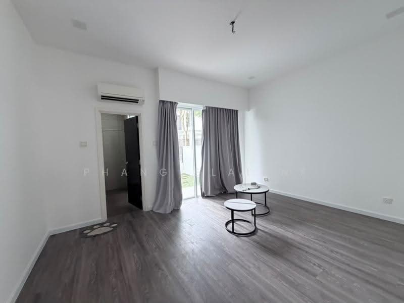 Semi-Detached House for Rent in Senibong (Permas Jaya) - Phang Elainne - Living Room - PropertyGuru.com.my