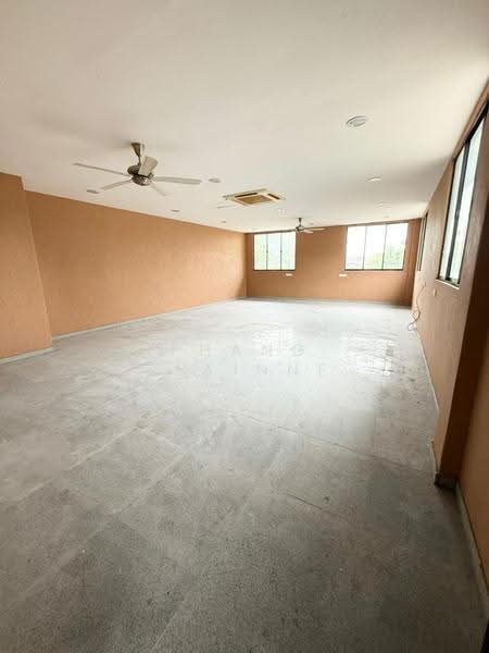 Bungalow House for Sale in Leisure Farm (Gelang Patah) - Phang Elainne - PropertyGuru.com.my