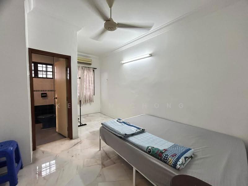 Rumah Teres 2-Tingkat untuk Disewa di Gunung Rapat (Ipoh) - Kelvin Chong - Bathroom - PropertyGuru.com.my