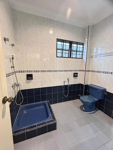Rumah Teres 2-Tingkat untuk Disewa di Gunung Rapat (Ipoh) - Kelvin Chong - Bathroom - PropertyGuru.com.my