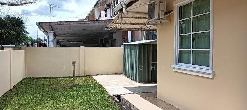 Rumah Berkembar untuk Dijual di Stapok (Kuching) - Jimmyy Chin - Exterior - PropertyGuru.com.my
