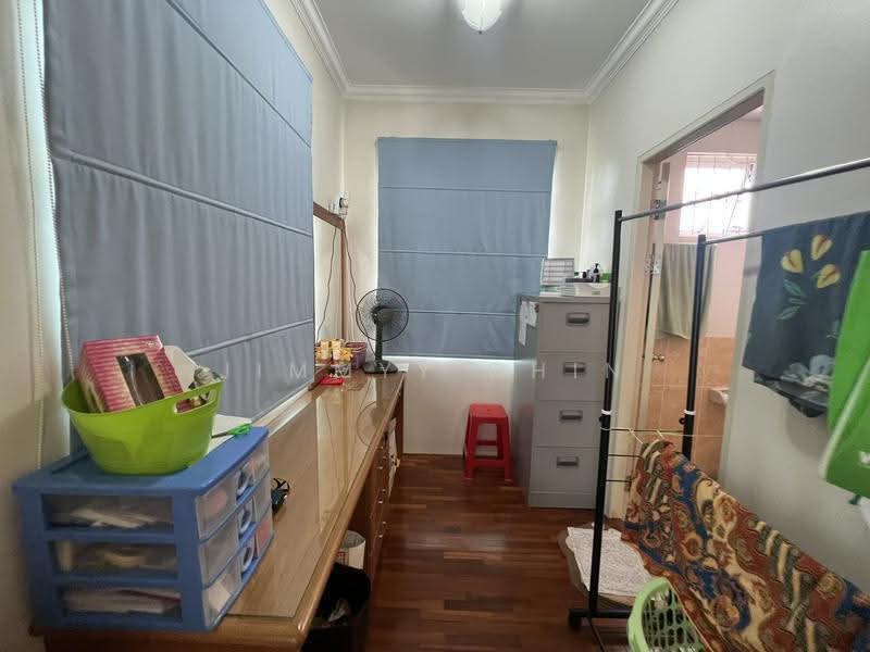 Rumah Berkembar untuk Dijual di Stapok (Kuching) - Jimmyy Chin - Study - PropertyGuru.com.my