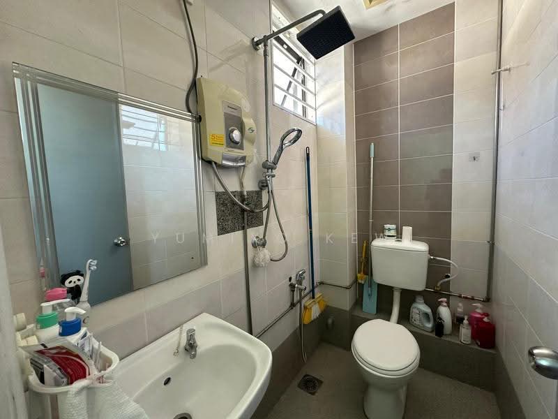 Semi-Detached House for Sale in Bandar Mahkota Cheras (Cheras) - Yumiko Kew - Bathroom - PropertyGuru.com.my
