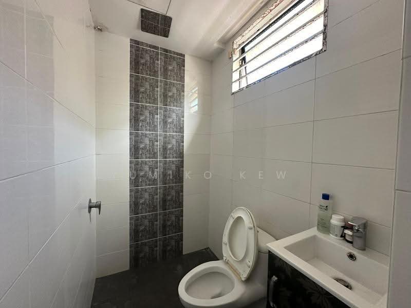 Semi-Detached House for Sale in Bandar Mahkota Cheras (Cheras) - Yumiko Kew - Bathroom - PropertyGuru.com.my