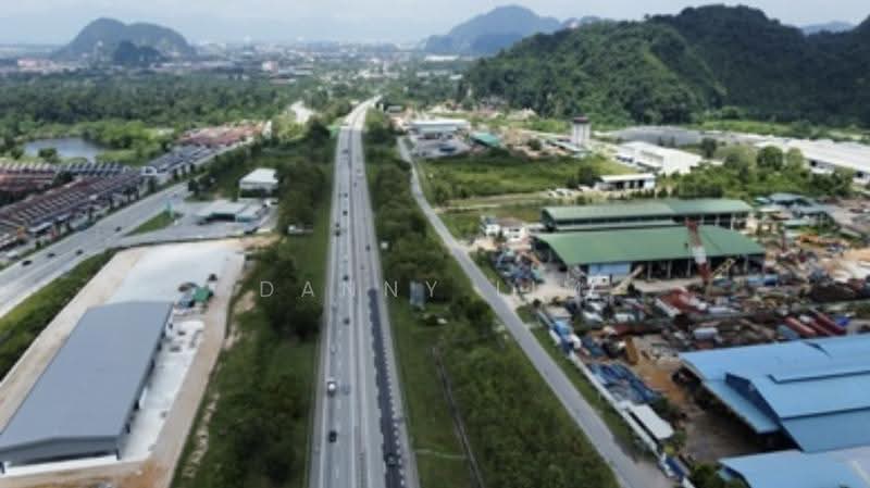 Factory for Rent in Tungzen Industrial Park (Sungai Raya) - Danny Lim - Exterior - PropertyGuru.com.my