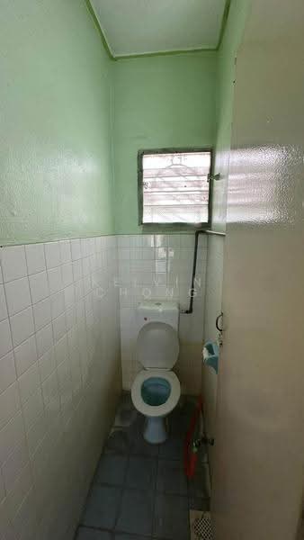 Rumah Teres 1-Tingkat untuk Disewa di Bercham (Ipoh) - Kelvin Chong - Bathroom - PropertyGuru.com.my