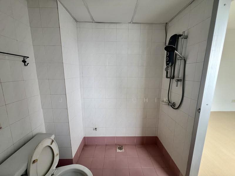 Kondominium untuk Disewa di City Garden Palm Villa Condominium - Jayden Chik - Bathroom - PropertyGuru.com.my