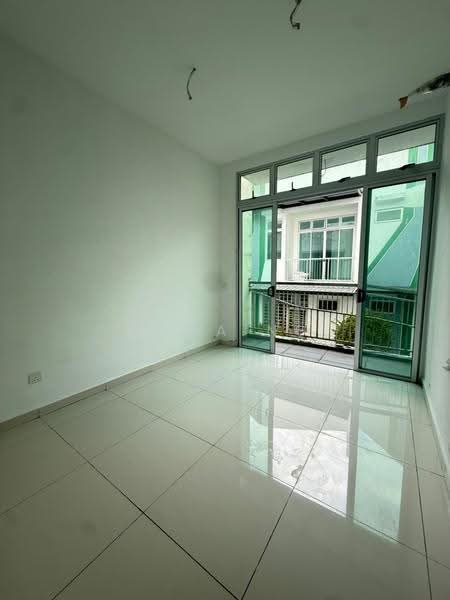2-storey Terraced House for Sale in Taman Mount Austin (Tebrau) - Nana Ng - Balcony - PropertyGuru.com.my