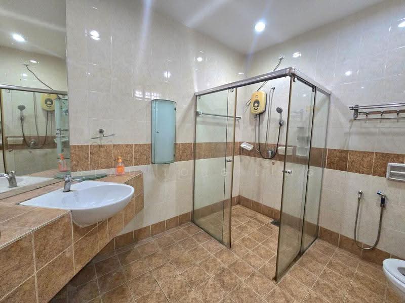 2-storey Terraced House for Sale in Taman Damansara Aliff (Tampoi) - Siau Tong Ling - Bathroom - PropertyGuru.com.my