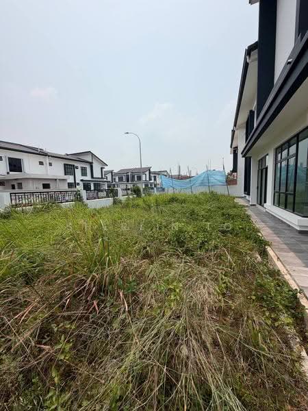 Cluster House for Sale in Mutiara Rini (Skudai) - Sherlin To - Exterior - PropertyGuru.com.my