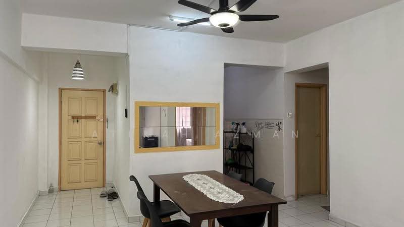 Apartment for Rent at Sri Dahlia - Atikah Azman - Dining Room - PropertyGuru.com.my