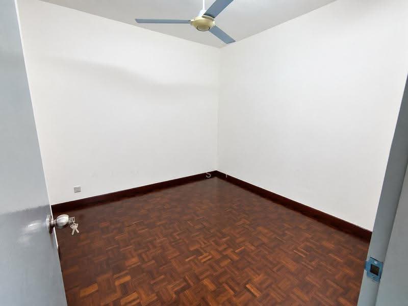 Apartment for Sale at University Apartment Phase 1 - AHMAD SYAFIQ - Interior - PropertyGuru.com.my