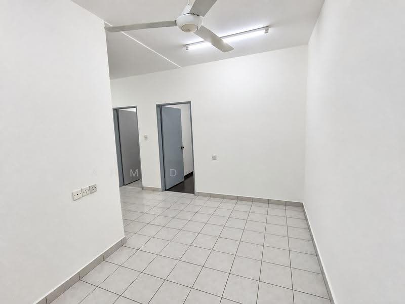 Apartment for Sale at University Apartment Phase 1 - AHMAD SYAFIQ - Interior - PropertyGuru.com.my