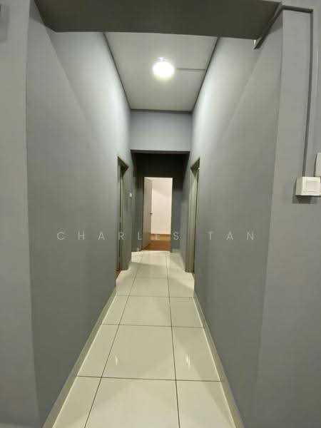 Condominium for Rent at Zeta Deskye (Alam Saujana) - Charles Tan - Corridor - PropertyGuru.com.my
