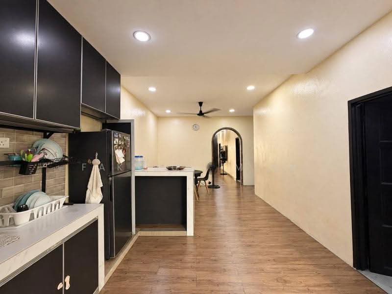 Semi-Detached House for Sale in Ulu Tiram (Johor) - Fakhrul Imlan - Kitchen - PropertyGuru.com.my