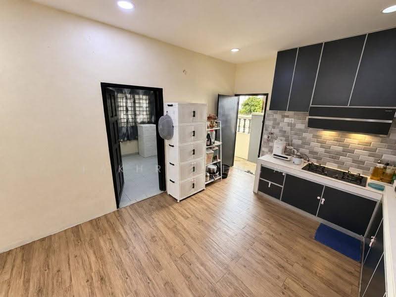 Semi-Detached House for Sale in Ulu Tiram (Johor) - Fakhrul Imlan - Kitchen - PropertyGuru.com.my