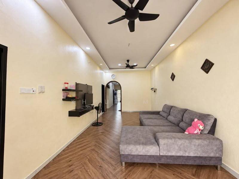 Semi-Detached House for Sale in Ulu Tiram (Johor) - Fakhrul Imlan - Living Room - PropertyGuru.com.my