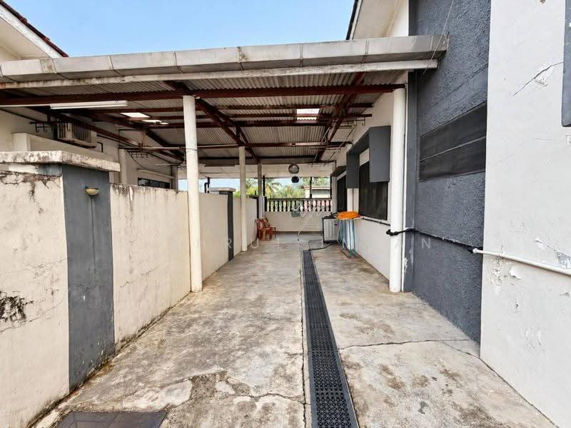 Semi-Detached House for Sale in Ulu Tiram (Johor) - Fakhrul Imlan - Exterior - PropertyGuru.com.my