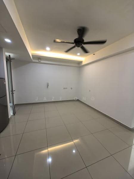 Kediaman Servis untuk Disewa di HYVE - Jaze Ong - Living Room - PropertyGuru.com.my