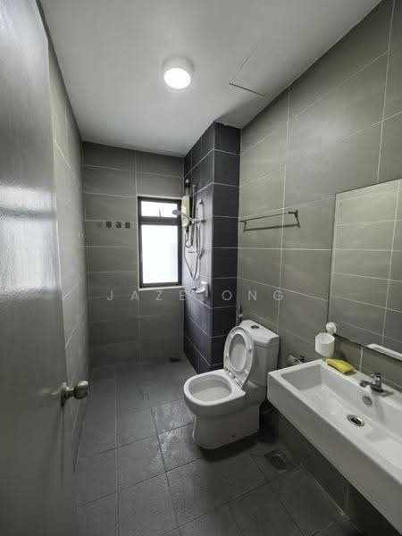 Kediaman Servis untuk Disewa di HYVE - Jaze Ong - Bathroom - PropertyGuru.com.my