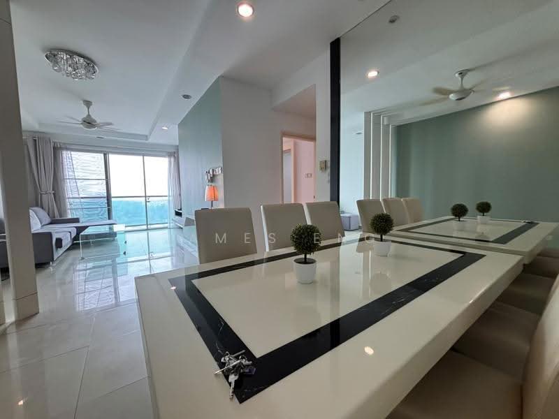 Kediaman Servis untuk Dijual di Solaris Dutamas - James Eng - Living Room - PropertyGuru.com.my