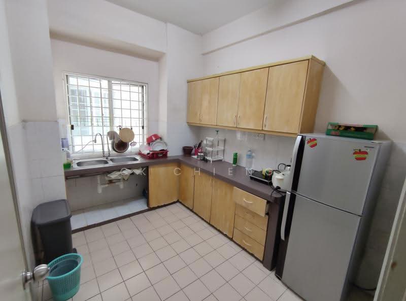 Condominium for Sale at Ridzuan Condominium - CK Chieng - Kitchen - PropertyGuru.com.my