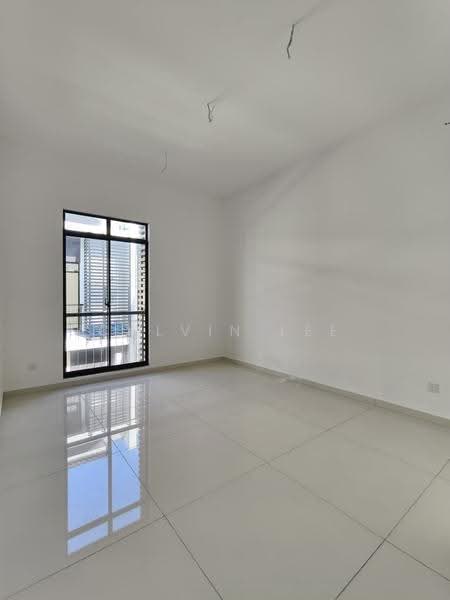 Cluster House for Sale in Bandar Putra Jaya (Tebrau) - Calvin Lee - Living Room - PropertyGuru.com.my