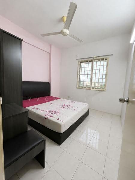 Apartment for Rent at Prai Inai - Yvonne Lee - Bedroom - PropertyGuru.com.my